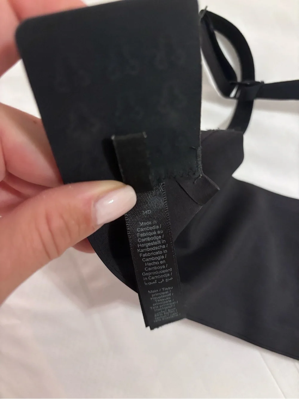 SKIMS Black teardrop push up bra - Picture 3 of 5